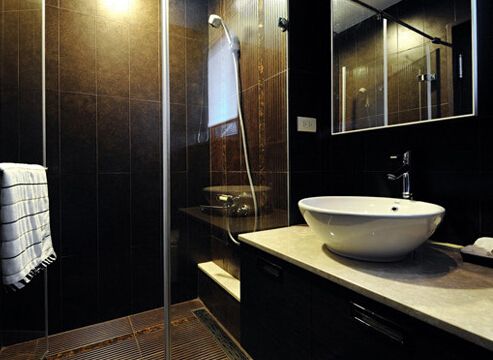 建材市场浴室镜款式_浴室镜相关