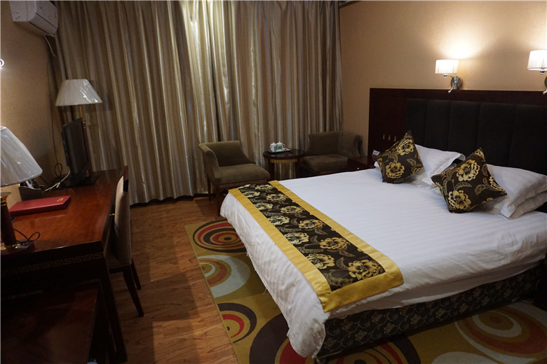西藏酒店网上预订_舒服的宾馆服务多少钱一晚上-定日珠峰宾馆有限公司