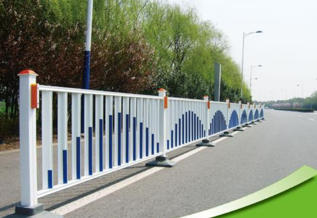 隔离护栏生产_道路隔离栅、栏、网-北京万路达交通设施工程有限公司推广计划一